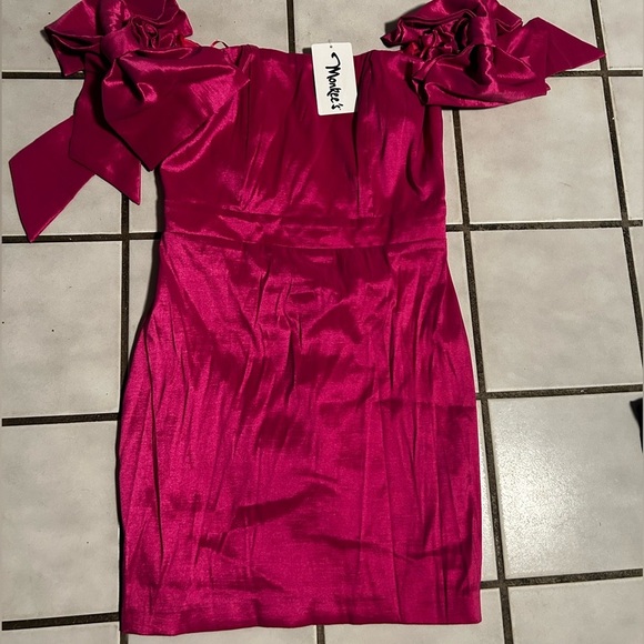 Dresses & Skirts - NWT BOW SHOULDER TAFFETA DRESS